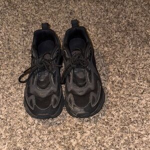 Nike Black Athletic Shoes